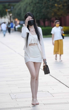 22811-1+127/我想和她共同春宵～ 20P
