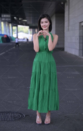 绿意盎然---长裙的程儿