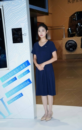 端庄优雅的R丝小姐姐