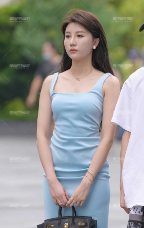 靓丽女友