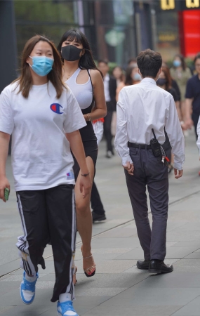 黑白搭配大气美丽