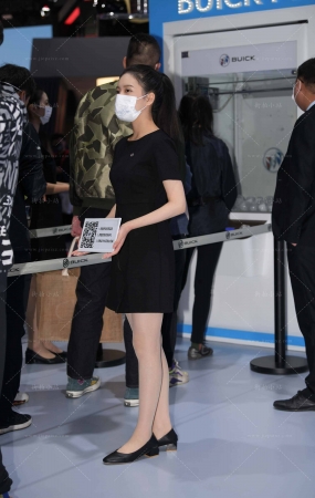 马尾辫肉色丝小姐姐
