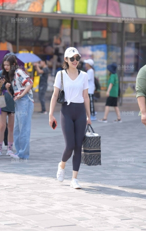 健身裤美女