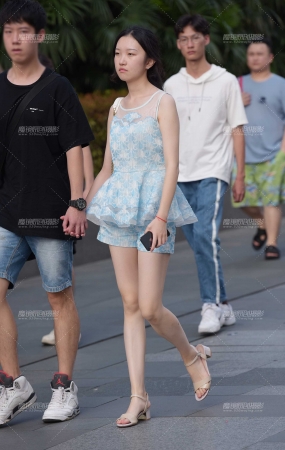 连衣裙