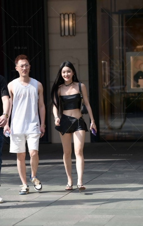 长腿美眉