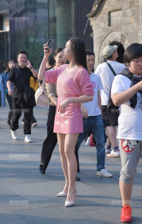 拍照de高跟美女