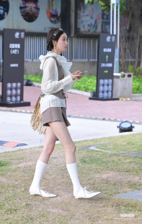 半腿白袜 22-04-27-43