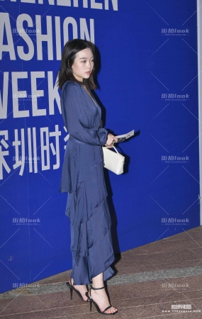 亚力山大王凉鞋美女闪光版 23-09-20-27
