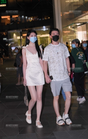 情人节快乐-美腿丝袜女友