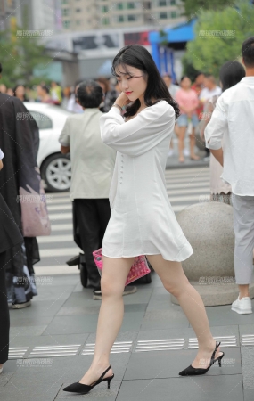 恬静女孩