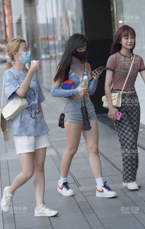 220812-1 93p