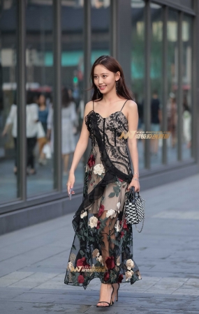 迷人小仙女出没 眼睛水汪汪