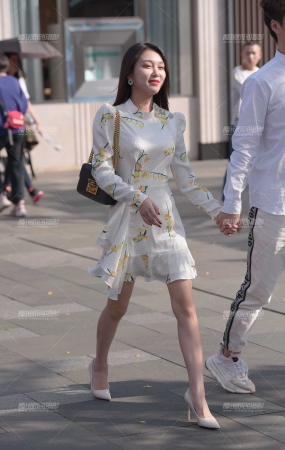 高跟美女