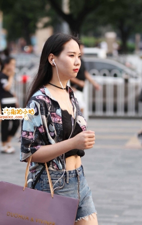 秀气的小姐姐