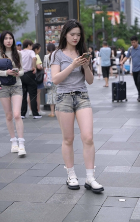 热裤姐妹