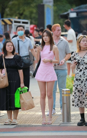美腿小姐姐