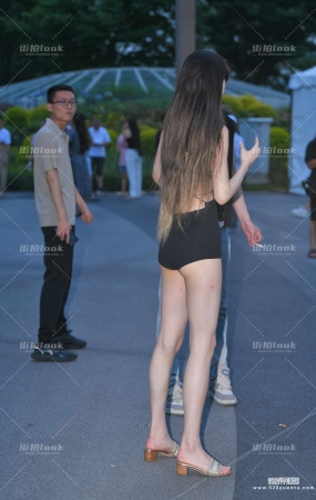 露背超短裤凉拖图片+视频 24-06-15-107