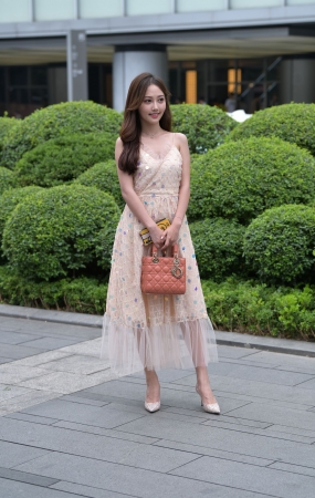 人美长裙