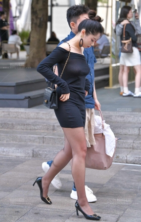 真空黑色长筒袜美女 2024-10-23-48