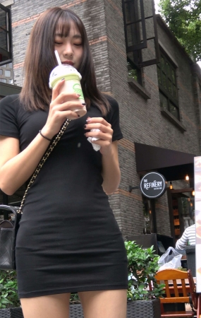 漂亮的高颜值包臀裙小妹