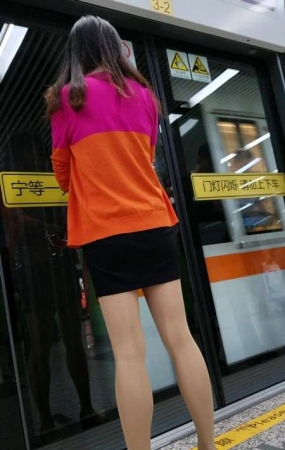 4K - 超性感好身材包臀裙街拍肉丝袜熟女美女