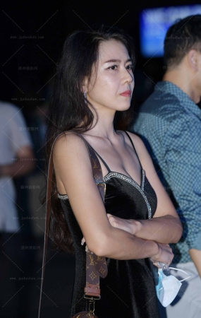 冷艳女孩裙装穿搭240429-6-59 15P