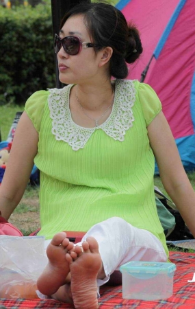 墨镜美妇
