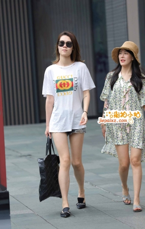 极品身材性感混血美女