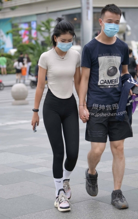 22724-2+33爱穿紧身裤的女友 13P