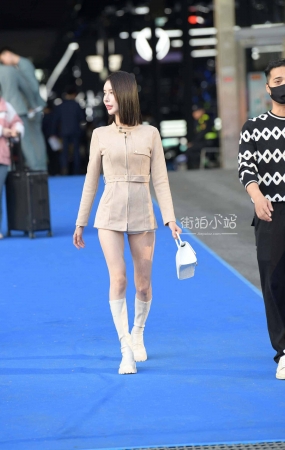 苗条的长靴少f
