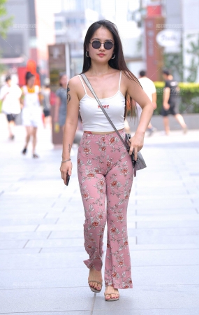美丽丰臀**