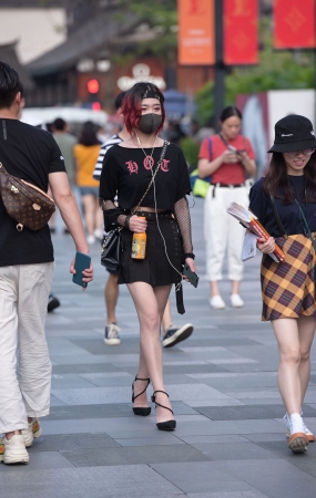 短裙美女