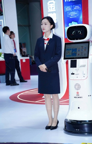 2024年6月某金融行业展览会金融制服美女丝袜图集{下集}