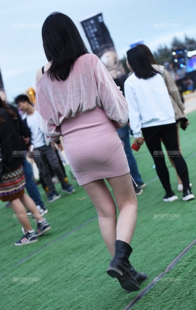 紧身短裙