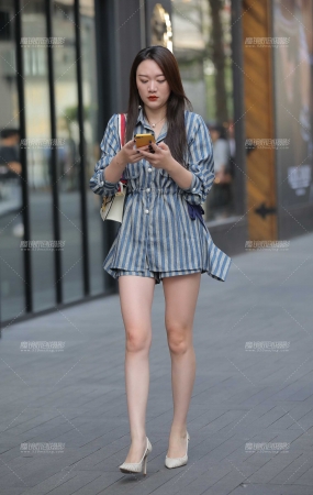 美腿姐姐