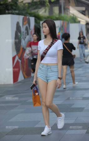邻家女孩