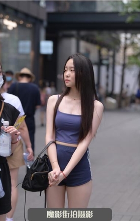 【无水印图片】吊带背心+短裤，青春活力十足