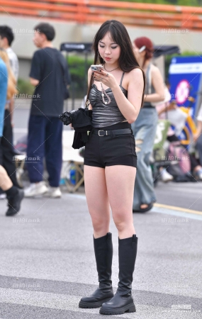 吊带热裤皮靴 24-06-15-55