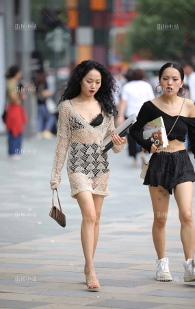 火辣辣的妹子