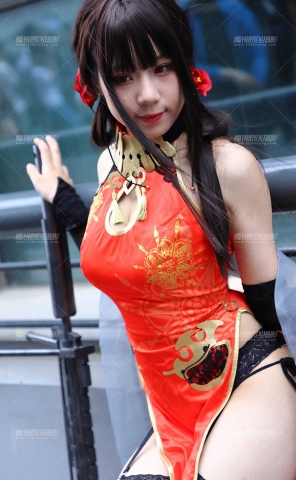 红色旗袍黑丝coser