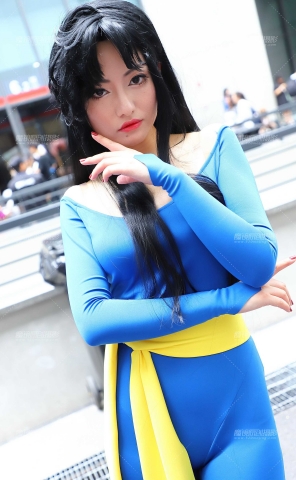 蓝紫紧身服coser