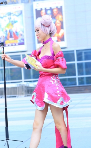 性感迷人的爆乳cosplay-13P